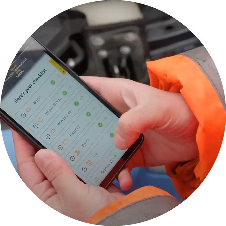 halfords-mobile-check-curved