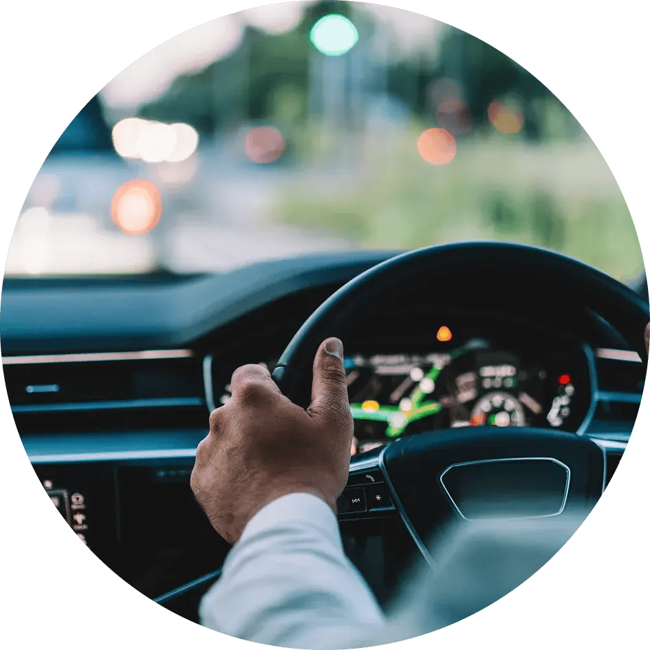 motorist-at-the-wheel-curved