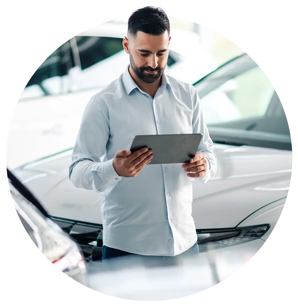 Manager looking at tablet-optimized Manager looking at tablet-optimized